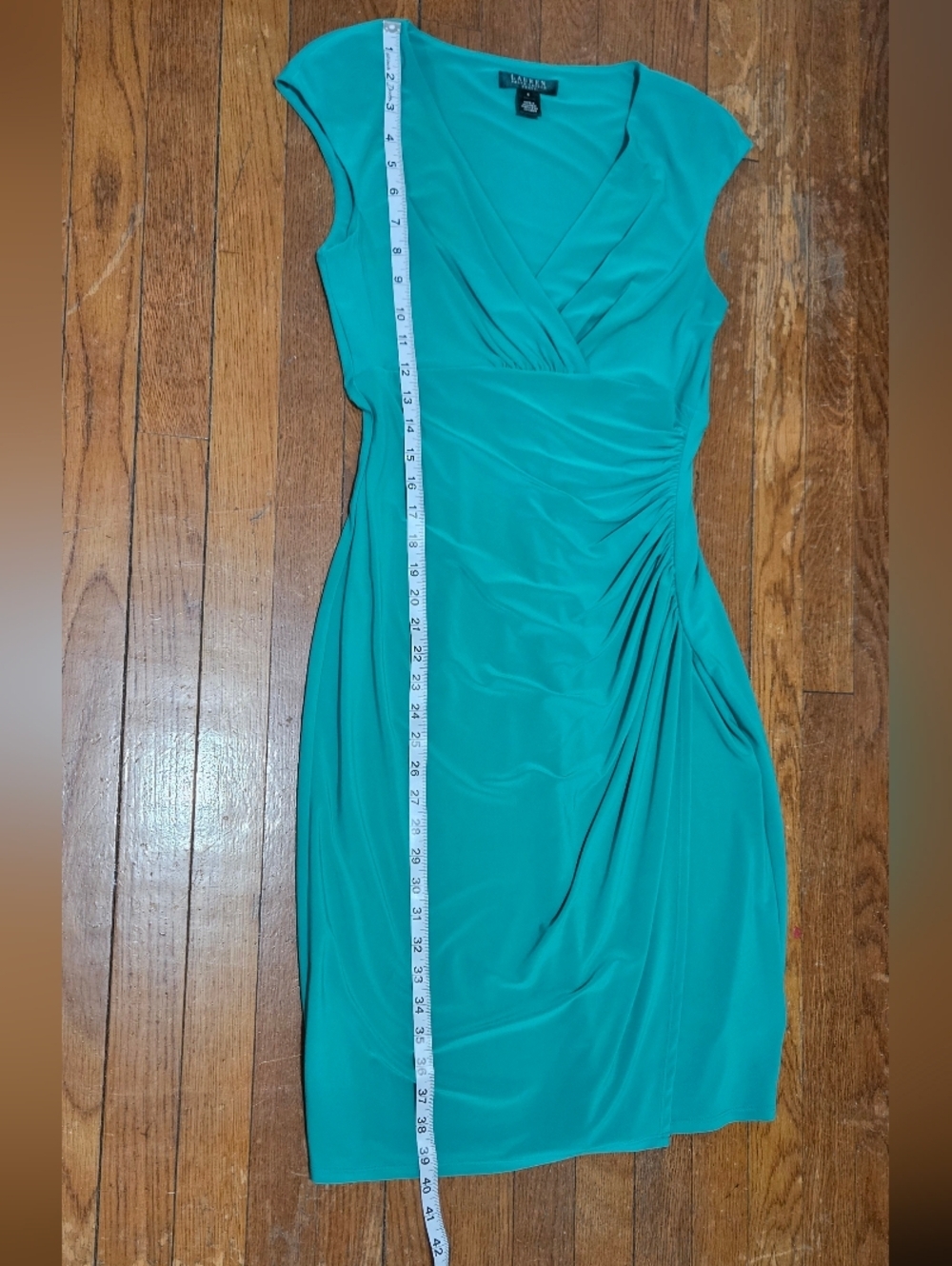 Lauren Ralph Lauren Faux-Wrap Green Ruched Sheath Dress - Size 6 - Picture 10 of 13